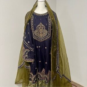 Navy Blue & Olive Green Embroidered Salwar Kameez Set – Size L